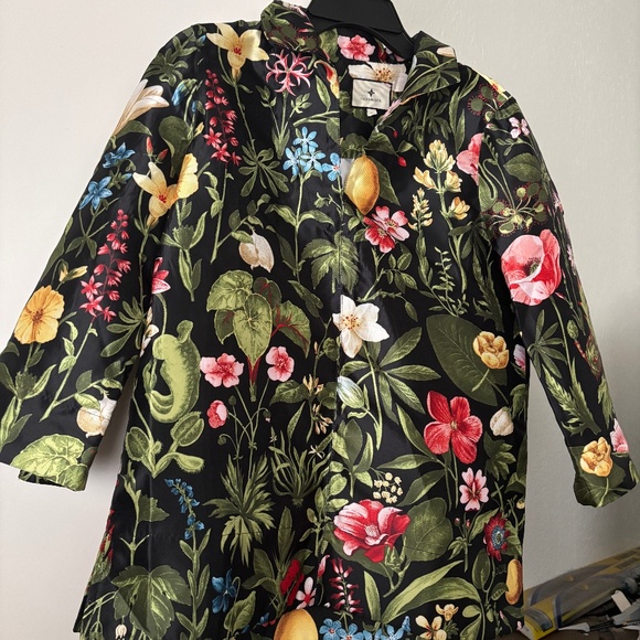 Tuckernuck Tops - Tuckernuck Margot Top Noir Blooming Botanical